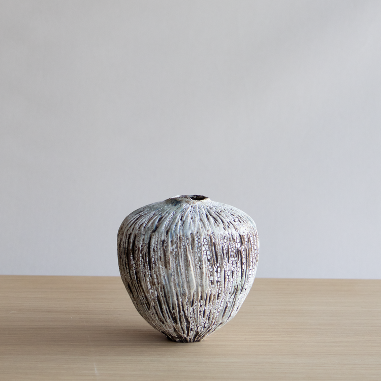 Moon Vase no.2 - Form & Objekt