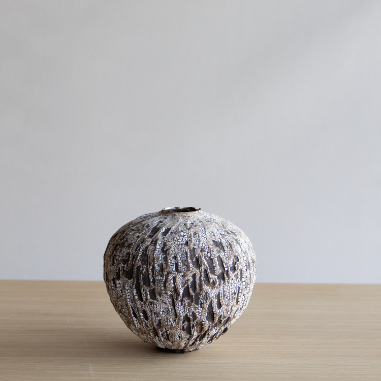 Moon Vase no.1 - Form & Objekt