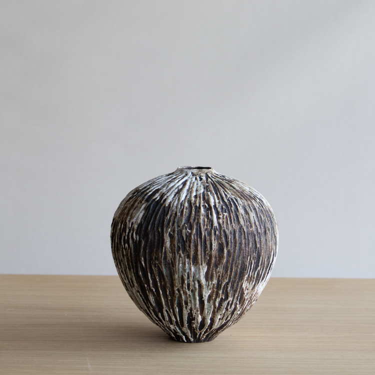 Moon Vase no.4 - Form & Objekt