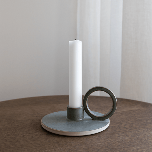 Ro lysestake - Pine - Form & Objekt