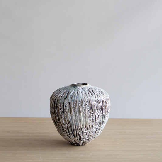 Moon Vase no.2 - Form & Objekt